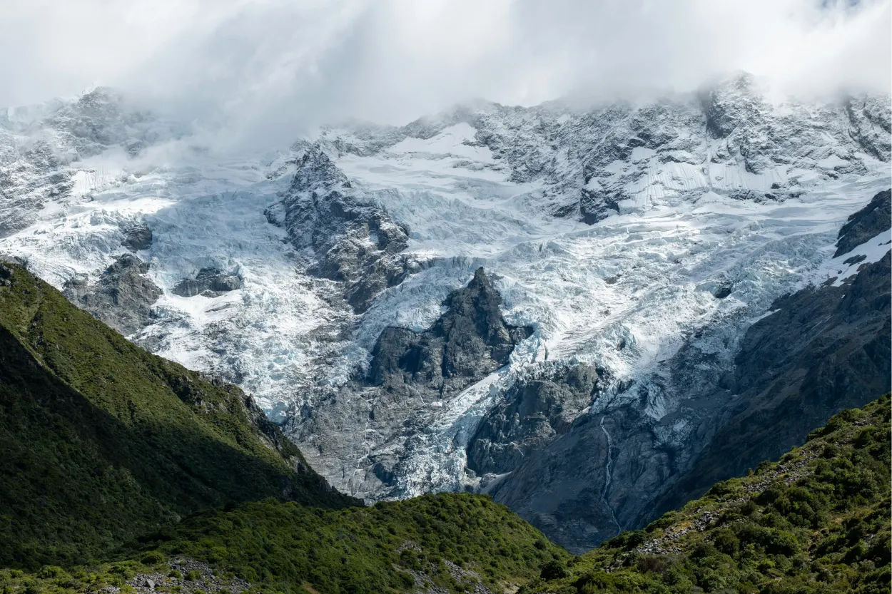 Tour-gallery-salkantay-impressive-mountains