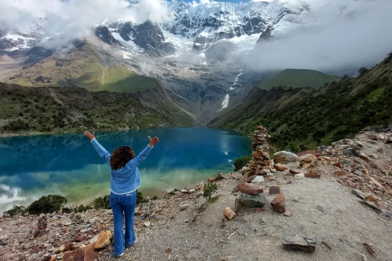 Tours-gallery-Humantay-mountains-and-lagoon-1250x833