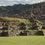 Beautiful view of the Sacsayhuamán fortress.