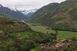 Sacred Valley tour Peru exploring Inca archaeological sites